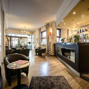 Hotel Corona Отель